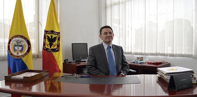 Designado José Martín Cadena Garzón como nuevo Alcalde (e) de la Localidad de Puente Aranda