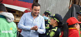 Alcalde Juan Pablo Beltrán y Policía